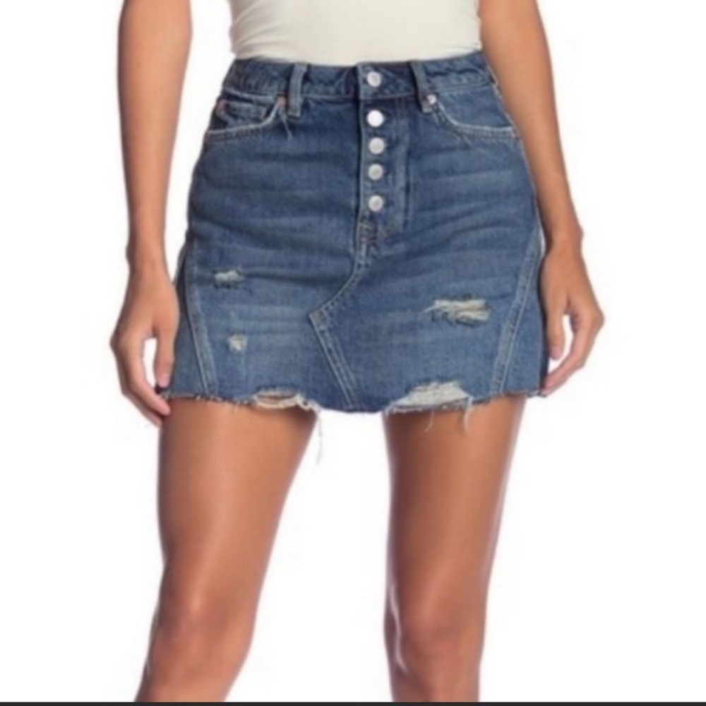FREE People We the Free Distressed Denim Skirt Size 26